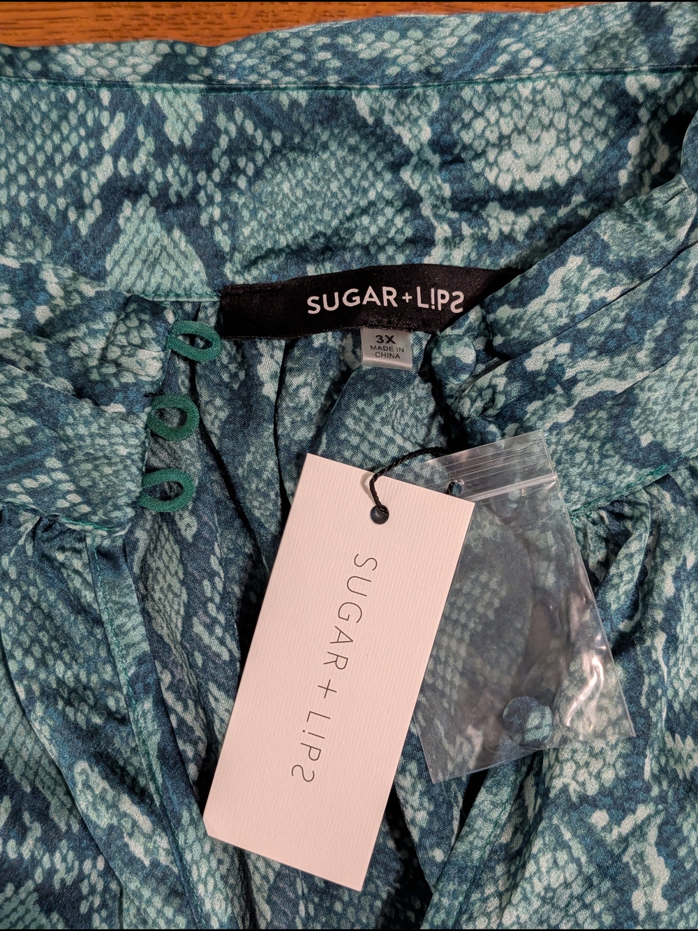 Sugar Lips Plus Size Green Snake Print Long Sleeve Mock Neck Blouse - Picture 5 of 11